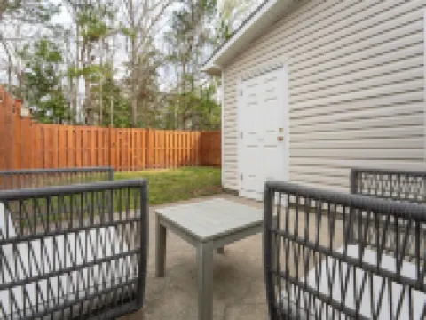 Quiet Boho Townhouse; 15 Min to Beach 錫爾弗萊克酒店