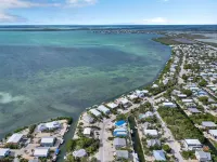 Waterfront House in the heart of Cudjoe Key.