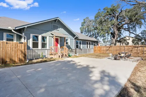 Cute Cottage close in Downtown Waco close to Magnolia, Baylor Uni., Cameron Park