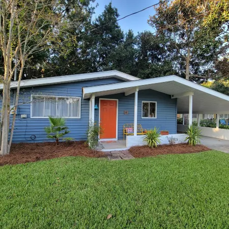 PERFECT LOCATION family friendly, walk to beach, close to casinos