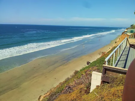 Oceanfront Home, Stone Steps Beach Access, Jacuzzi on Oceanfront Deck