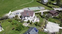 Le Chalet de Suzon Hotels near Le Balcon de Villard