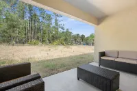 Charming 4-bedroom house with WiFi and AC in pleasant Spring Hill