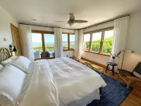 Catskills Mountaintop House w/ HOT TUB and VIEWS!