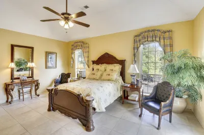 10 Minutes from Downtown Memphis -  Southern Luxury in this Spacious Home
