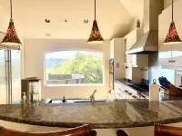 Take in the San Francisco views at this quiet oasis!