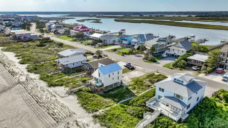 Oceanfront with Hot Tub & Elevator. Views from Every Room!