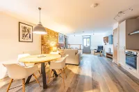 The Old Antique Shop Town Centre Stylish House