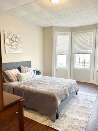 Remodeled Condo Near NYC Manhattan Hospitals Metlife Stadium American Dream Mall Отели рядом со станцией Ньюпорт