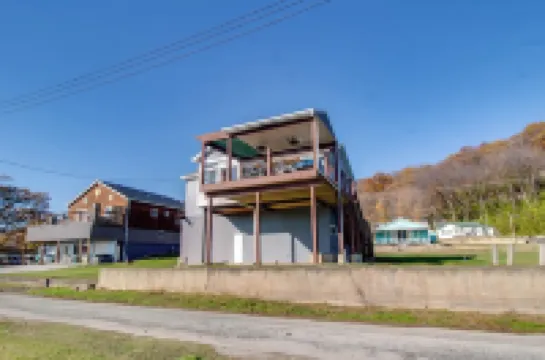 Charming Escape in Grafton! 格拉夫頓酒店