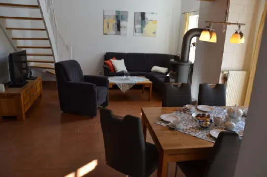 Captain's cabin: duplex apartment with sauna, whirlpool, fireplace, 2 televisions