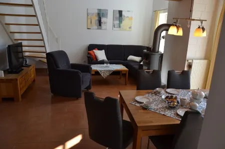 Captain's cabin: duplex apartment with sauna, whirlpool, fireplace, 2 televisions