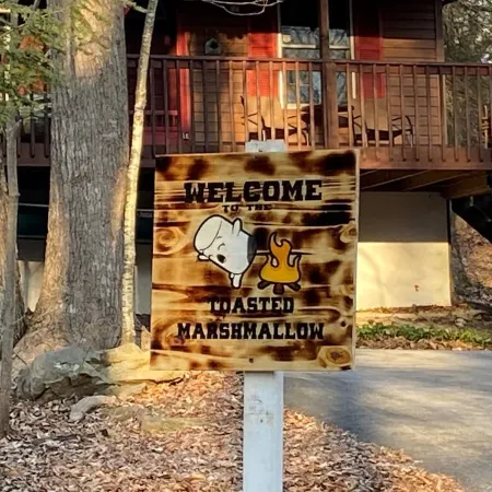 The Toasted Marshmallow - Cabin near the Lake