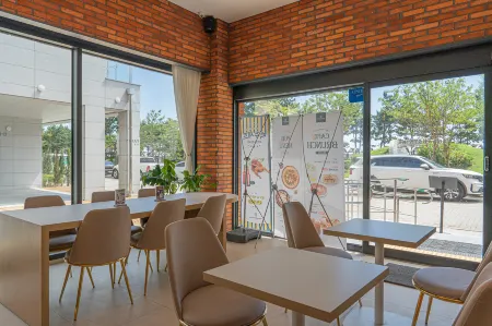 Hound Hotel Daecheon