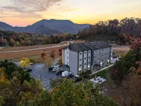 西爾瓦迪爾斯伯勒區麥客達套房酒店 傑克遜縣酒店