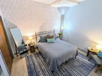 NEWLY UPDATED LIFE ON THE BAY-GET-AWAY SLEEPS 4