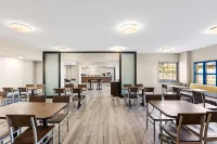 Days Inn & Suites by Wyndham Mesa Near Phoenix