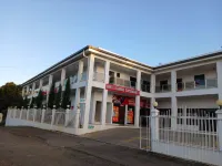 White Diamond Apartment Отели в г. Лабаса