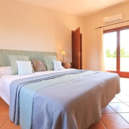 Finca Marti Ferrer: Private Swimming Pool, Garden, Barbecue, WiFi, Air Conditioning.