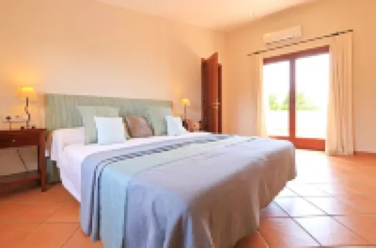 Finca Marti Ferrer: Private Swimming Pool, Garden, Barbecue, WiFi, Air Conditioning.