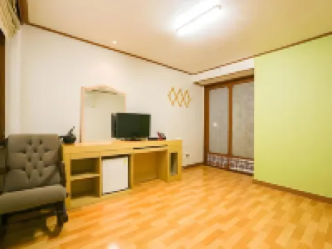 Goodstay Jirisan Little Prince Pension Hotels in Gurye-gun