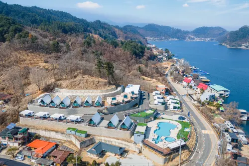 Gapyeong Violin Glamping N Caravan Hotels in Gapyeong-gun