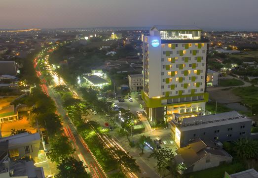 Hotel Dafam Pacific Caesar 욕실