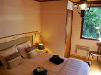 In CHALET PRIVÉ Mon RÊVE appart 6/8 p domaine de l'Alpe d'Huez.