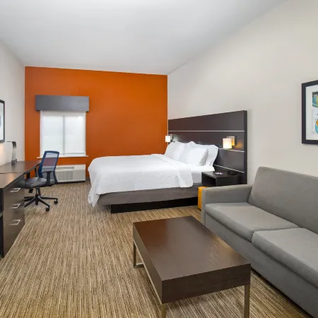 Holiday Inn Express & Suites LOCUST GROVE by IHG