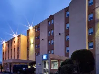 Ibis Budget Aéroport Marseille-Provence Hotels in Vitrolles