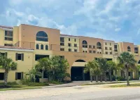 Beachfront & Beautiful - Spacious 3BR/2BA On Dauphin Island - Amazing Amenities - de charme