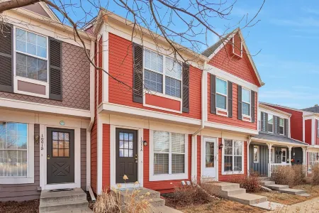 Lafayette Townhouse Minutes from Good Samaritan Hospital