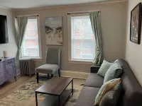 2-Bedroom Apt Near UNH, Portsmouth! - Parking, Full Kitchen, Free Wine!