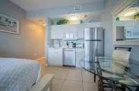 Waterfront Studio Condo by Madeira Beach Hotels in Seminole