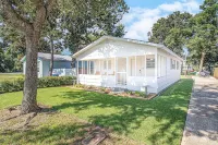 Bay La Launch: Two Bed / One Bath House