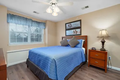 Retreat @ the Hills w/ Pets and Game Room Hotels near Branson Airport
