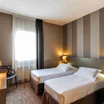 Brit Hotel Le Galion & Spa Rooms