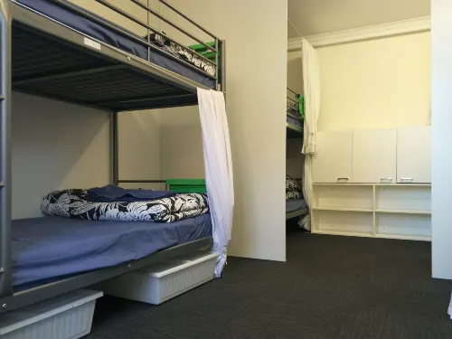 จุดหยุดรันส์วิคของแลนดิ้งแพด - โฮสเทล