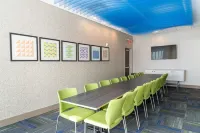 Holiday Inn Express & Suites CINCINNATI NE - REDBANK ROAD by IHG