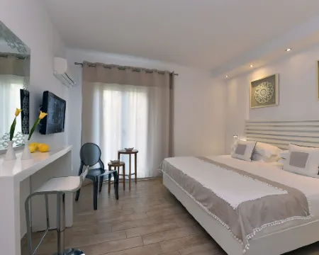 アポロン ブティック ホテル パロス島のホテル