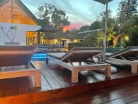 Garden Retreat - Adults Only - parking