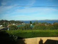 Cedar Cottages Blackmans Bay - Ocean View