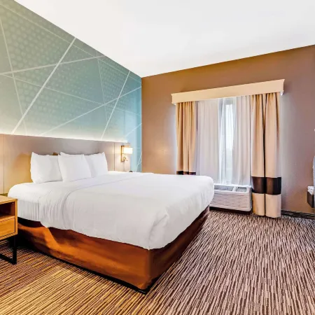 Comfort Suites