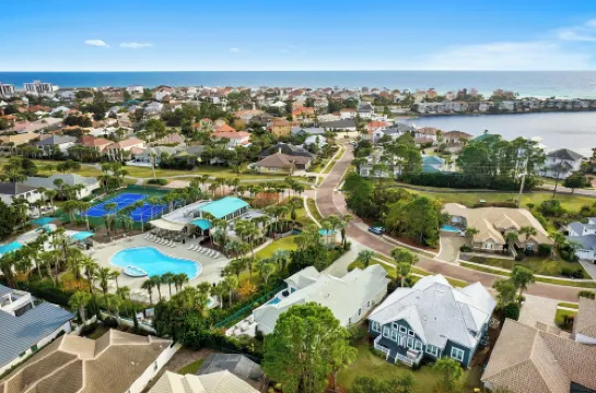 Das Beach Haus by Gulf Tide Vacation Rentals