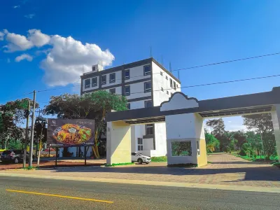 Vista Terra Hotels near Super Tienda Americana(Mi Outlet)
