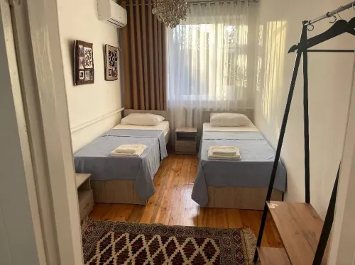 Family Guest House & Hostel - Hostels