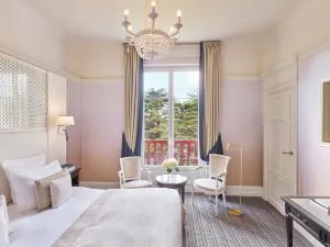 Hôtel Barrière l'Hermitage