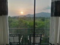 ridge boundary view - Mountain view