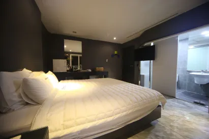 Songjeong Coco Hotel