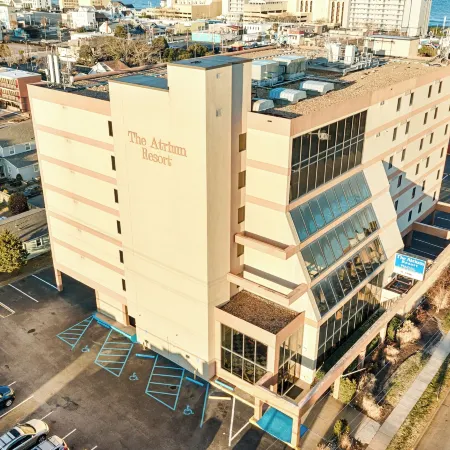 The Atrium Resort, Virginia Beach by Vacatia Отели рядом с достопримечательностью «Пляж Сандбридж»